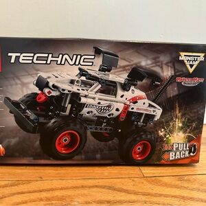 Lego Monster Jam Monster Mutt Dalmatian 
42150